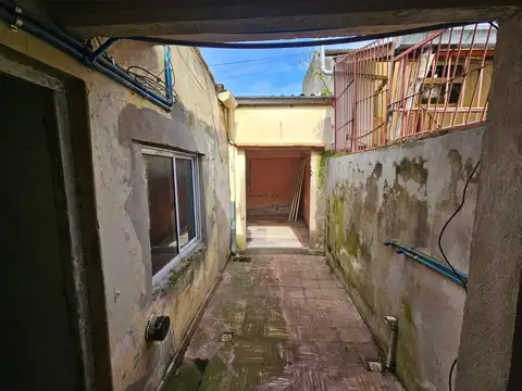 PH 2 ambientes para reciclar en Villa Primera