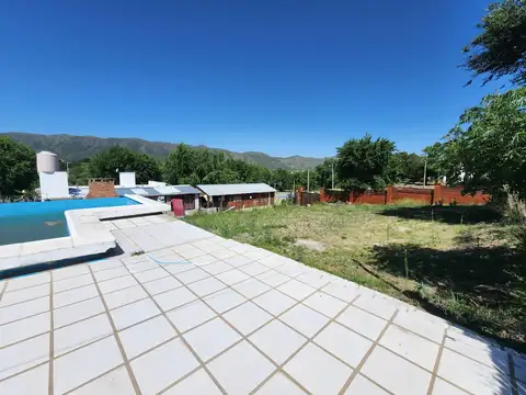 Casa 2 ambientes con 1 baño