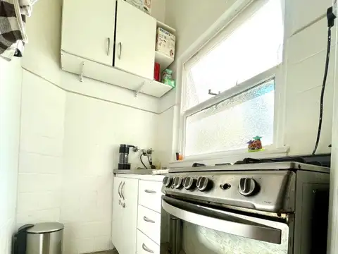 Avenida Teniente General Donato Álvarez 1500, Piso 1