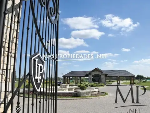 Terreno en Venta 20  mts Fondo