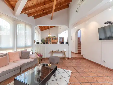 Casa en Venta en Villa Adelina, USD 410.000