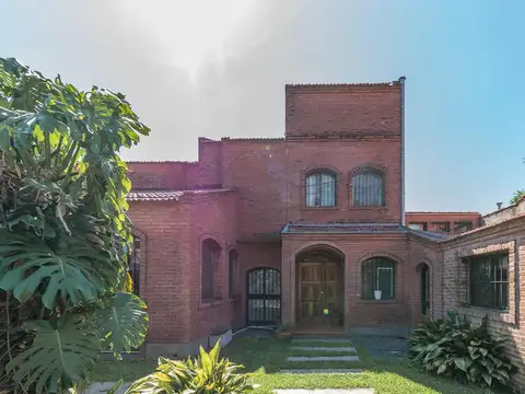 Casa en venta en Villa Adelina, 5 ambientes, San Isidro GBA Norte