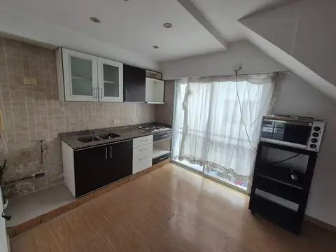 Depto Tipo Casa 2 ambientes con 1 baño