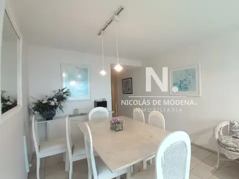 Departamento de 3 dormitorios + dependencia en venta, Playa Mansa. Torre Jefferson,.