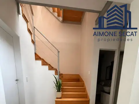 Casa 6 ambientes con 3 baños