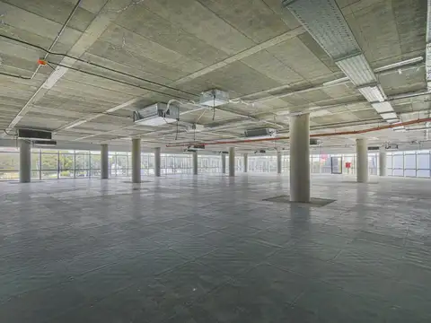 Alquiler oficina en San Isidro Plaza, Martínez
