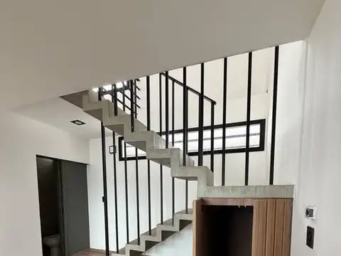 Casa en Venta al Este