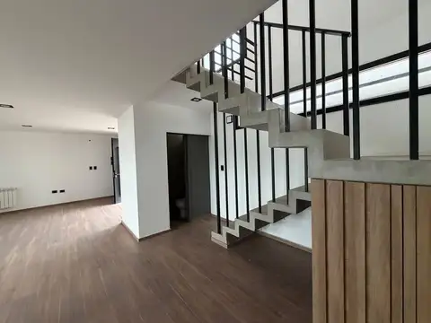 Casa en Venta al Este