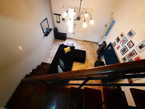 Depto Tipo Casa 4 ambientes con 2 baños