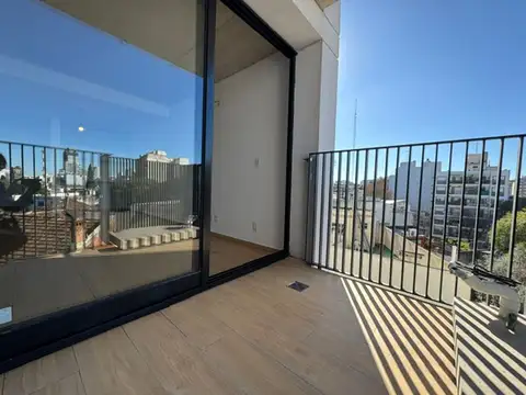Monoambiente en venta c/balcón contrafrente.