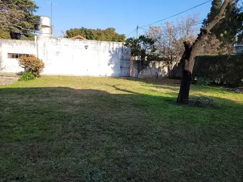 Lote subdividido en 3 unidades en Ingeniero Adolfo Sourdeaux, Malvinas Argentina, GBA Norte