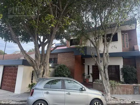 Casa en Banfield Este