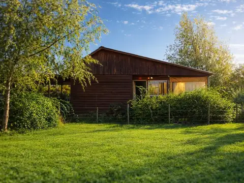 CASA PREFABRICADA EN VENTA, A 2 CUADRAS DEL POLO EDUCATIVO