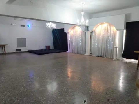 Salón ideal depósito o templo evangelista