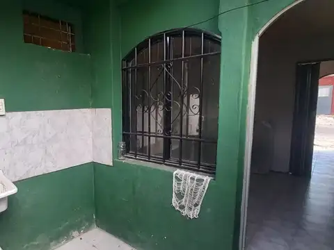 Depto Tipo Casa 2 ambientes con 1 baño