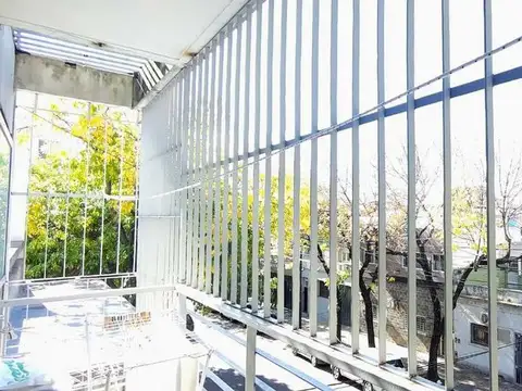 VENTA DEPTO 2 AMB. CON BALCÓN V. CRESPO