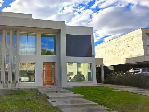 Brisas de Adrogué - Casa en alquiler