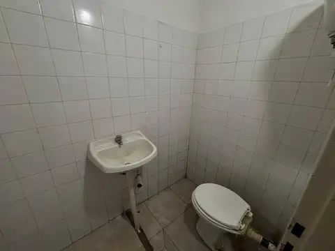 Local en Alquiler en Villa Elvira, $ 450.000