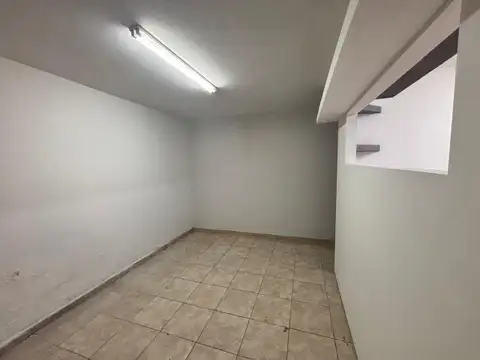 Local en Alquiler en Villa Elvira, $ 450.000