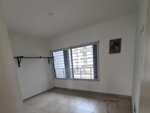 VENTA DEPARTAMENTO 3 AMBIENTES HAEDO CON RENTA