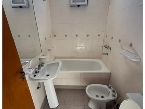 Departamento en Alquiler en Caseros, $ 600.000