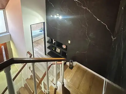 Casa 4 ambientes con 4 baños