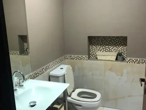 VENTA , CASA , CHALET , 3 DORMITORIOS , MERLO