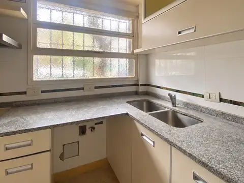 Depto Tipo Casa en Alquiler en Villa del Parque, $ 1.400.000