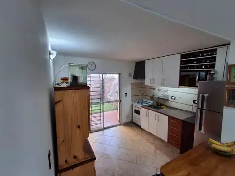 Depto Tipo Casa en Venta de 3 ambientes