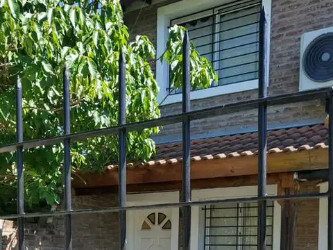 Dúplex en venta en Ituzaingo.