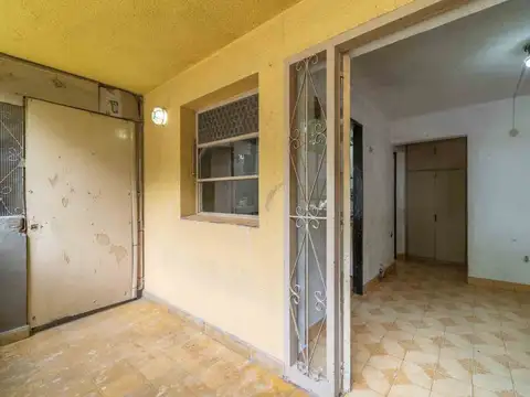 4 AMB C/BALCÓN A REFACCIONAR OPORTUNIDAD!