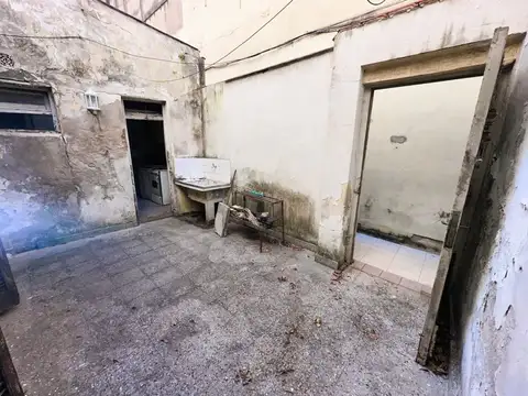 Venta 2 PHs y local en block Balvanera 128 m2