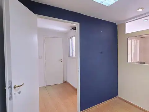 Oficina en Venta 70 años