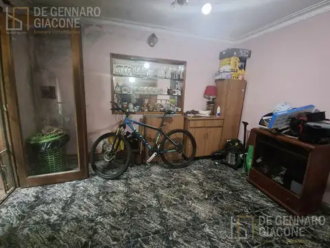 Casa en Venta con 5 cocheras