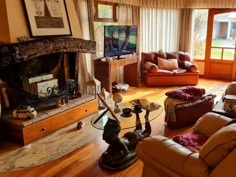 VENTA GRAN CASA CENTRICA SAN RAFAEL, MENDOZA