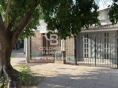 VENTA CASA A METROS DE BLAS PARERA