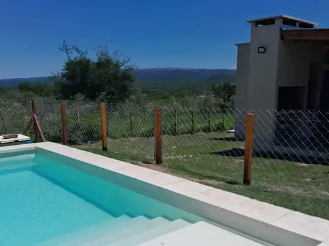 CASA DE 3 AMBIENTES CON PILETA. JOSE DE LA QUINTANA CORDOBA