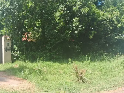 Casa sobre 1.222 m2 von amplio parque