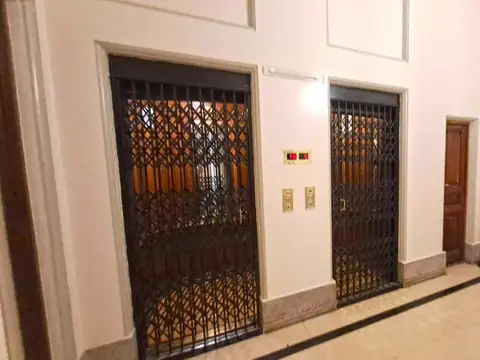 Av Cordoba 1300, Piso 4