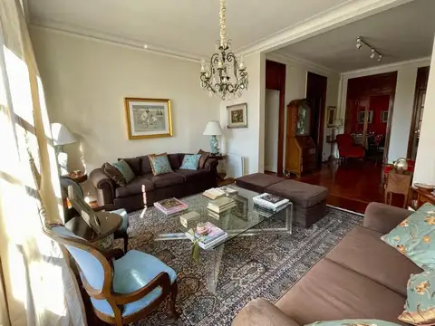 Departamento en Venta de 5 dormitorios