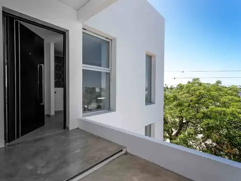 Avenida Caseros 1600