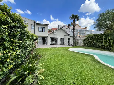 Casa 5 Ambientes a la Venta en Padua