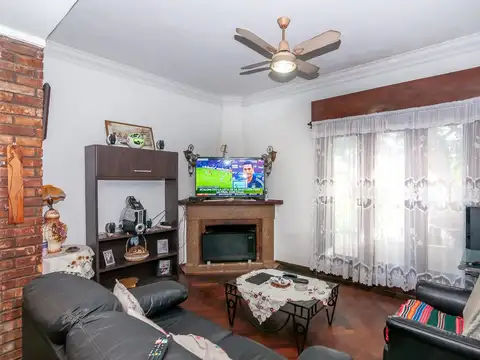Depto Tipo Casa en Venta con 1 cocheras