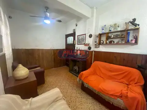 Depto Tipo Casa en Venta 60 años