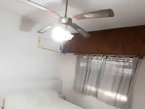 Depto Tipo Casa 4 ambientes con 2 baños