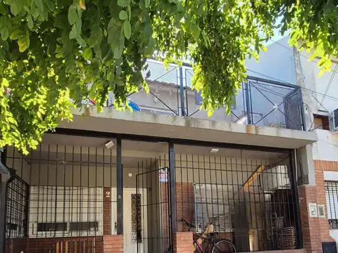 VENTA PH 4 AMB JOSE L SUAREZ Parrilla y cochera