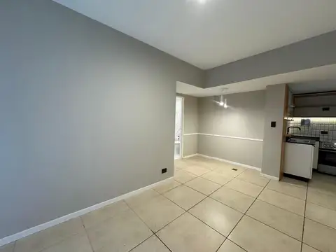 Departamento de 2 ambientes reciclado a nuevo en alquiler
