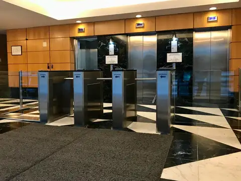 Av. del Libertador al 1800