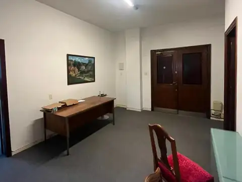 Oficina 30m2 en importante edificio zona tribunales