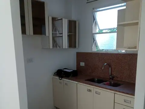 H.Irigoyen 600, Piso 5